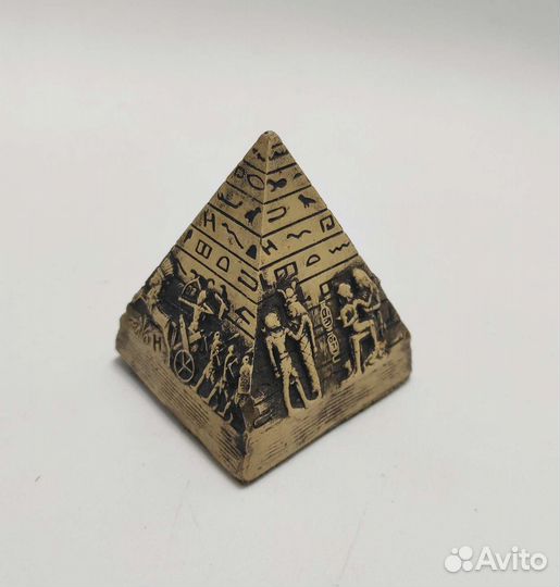 Статуэтка пирамида Египет