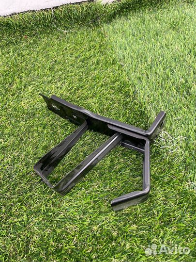 Кронштейн передней панели (телевизора) Zeekr 001