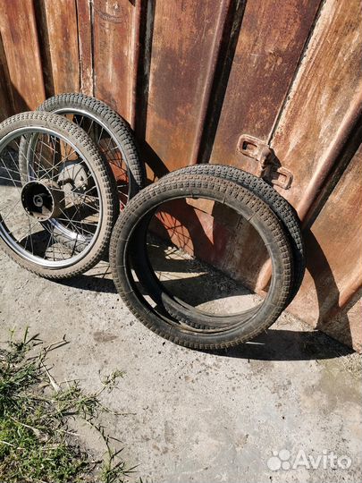 Колесо мопеда