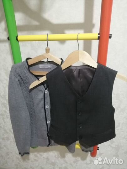 Кардиган 130 и жилет 122-128 для школы