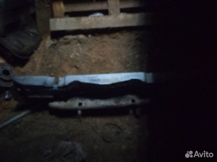 Бампер задний усилитель для Infiniti QX56 (JA60)