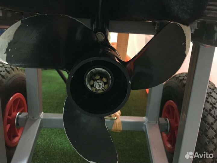 Лодочный мотор