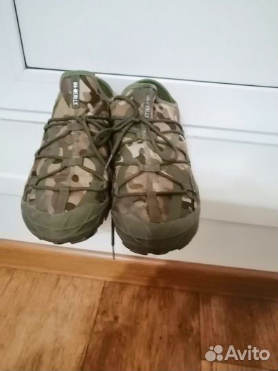 Кроссовки 46 размер