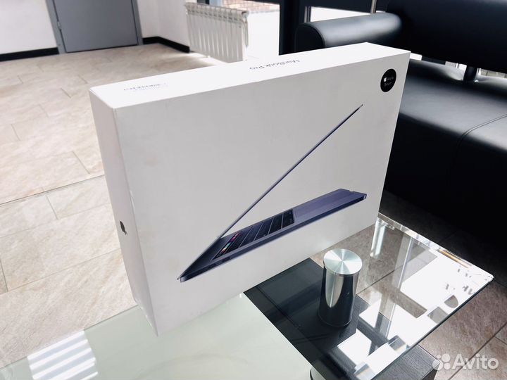 Apple macbook pro 15 2018 16Gb 512 Магазин
