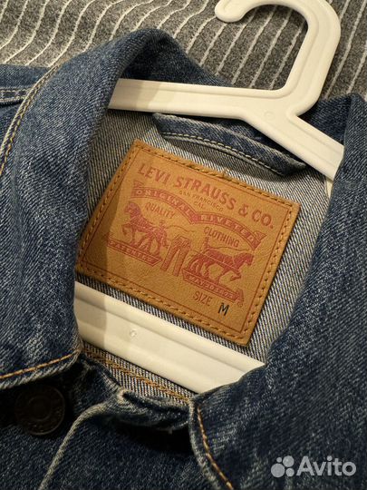 Джинсовая куртка Levis
