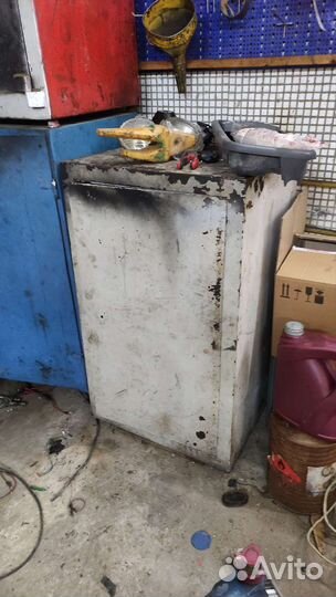 Ящики / сейфы металлические