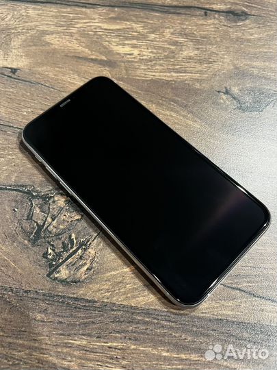 iPhone 11 Pro, 64 ГБ