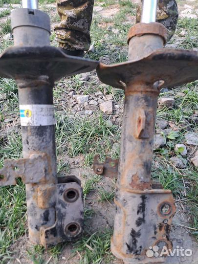 Стойки toyota 120