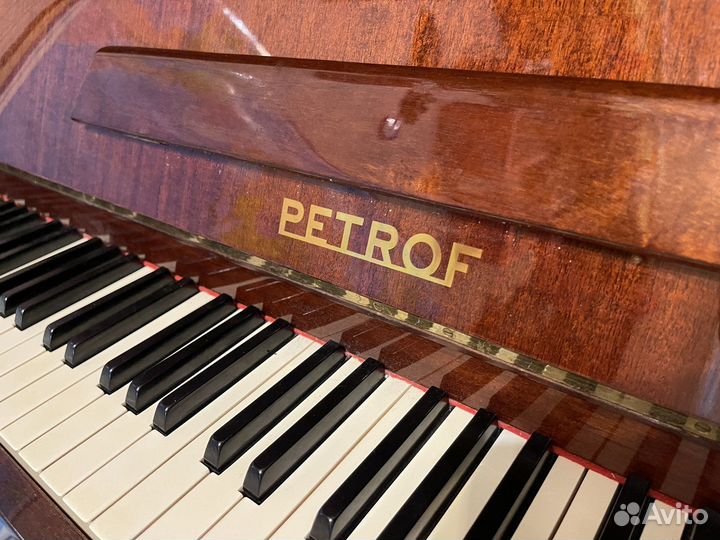 Пианино Petrof