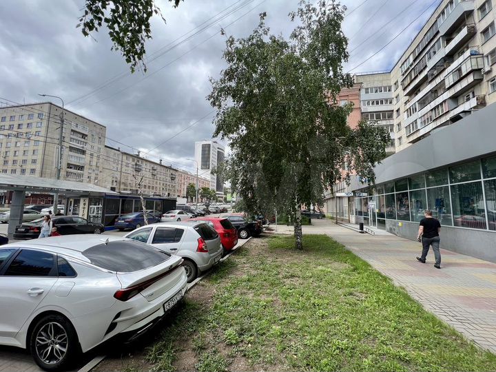 Сдам торговое помещение, 813.3 м²