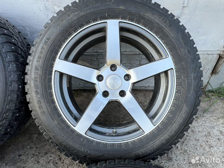 Зимние колеса r17 5x114.3 225/65