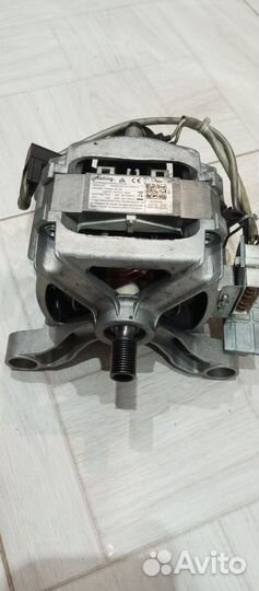 Двигатель на см indesit, Ariston