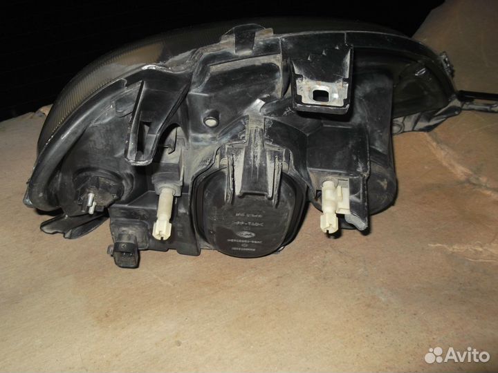 Фара мерседес