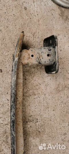 Усилитель заднего бампера