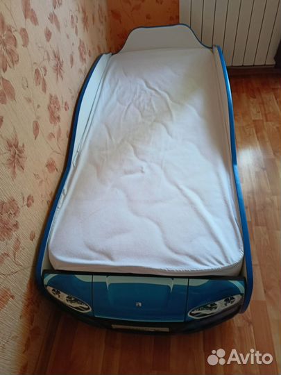 Детская кровать машина с матрасом