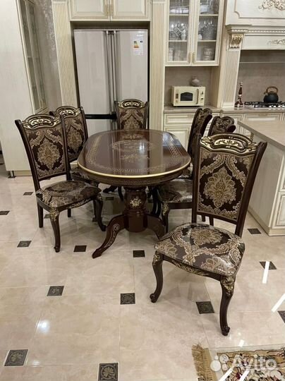 Новые столы и стулья для кухни