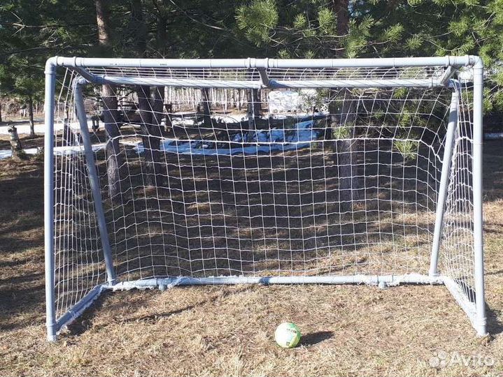 Футбольные ворота