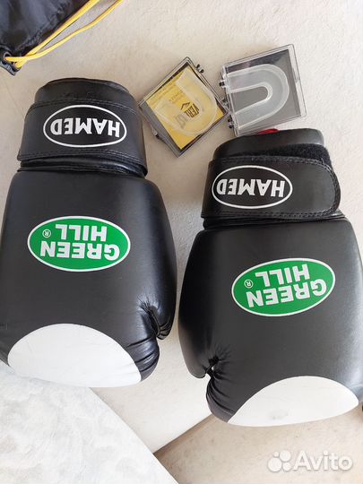 Боксерские перчатки 12 oz everlast