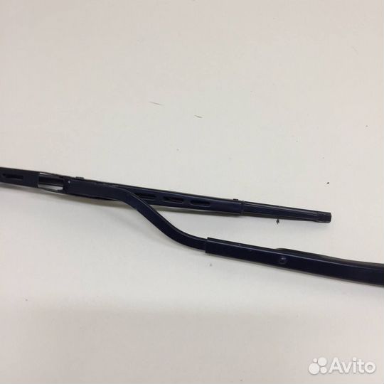 Поводок стеклоочистителя передний правый Kia Rio 4
