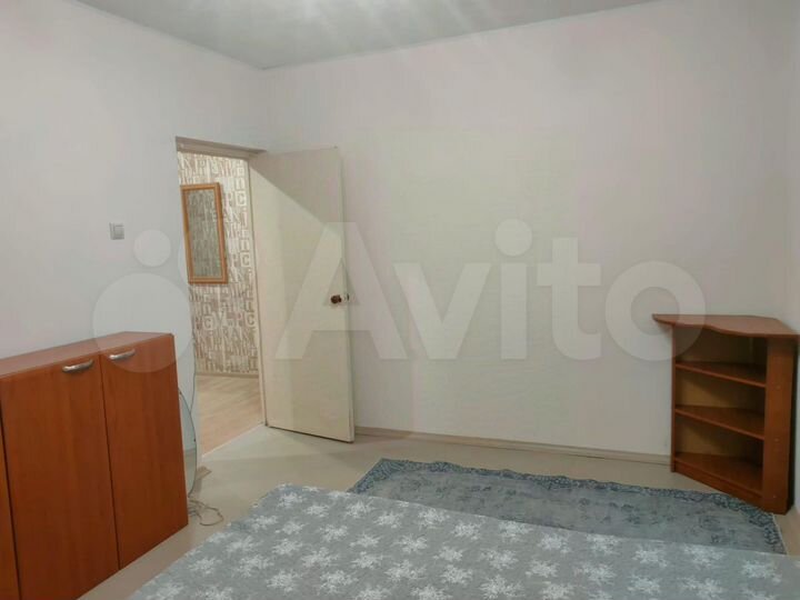 2-к. квартира, 56 м², 1/17 эт.