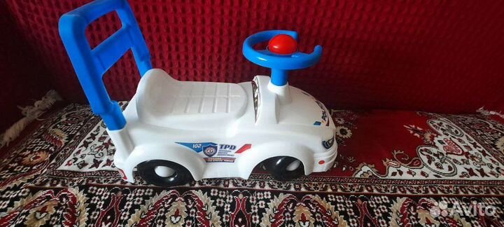 Детская машинка каталка