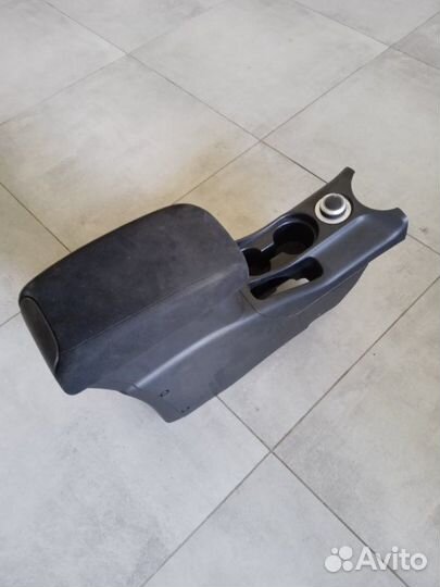 Консоль центральная Peugeot 4007 DW12mted4