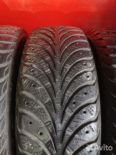 Goodyear UltraGrip Extreme 185/65 R15