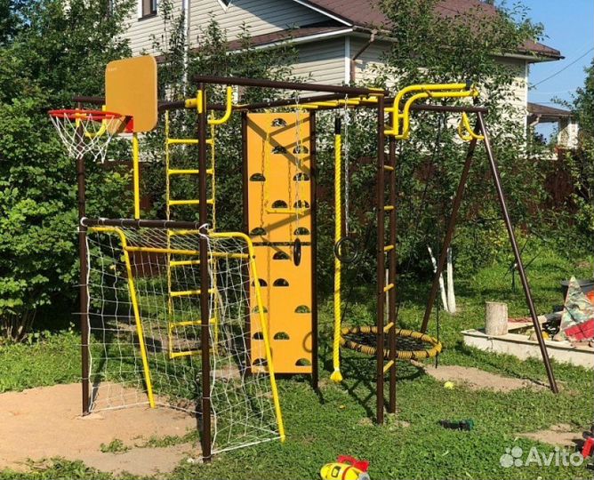 Детская спортивная площадка уличная