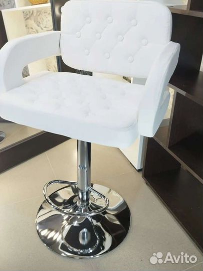 Стул визажиста