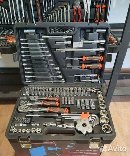 Набор инструментов 121пр