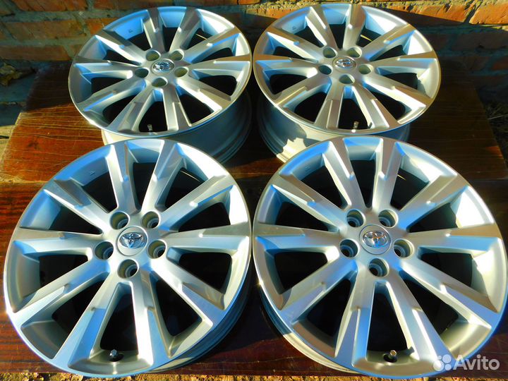 Оригинал литья R18, «Toyota»; 5/114,3