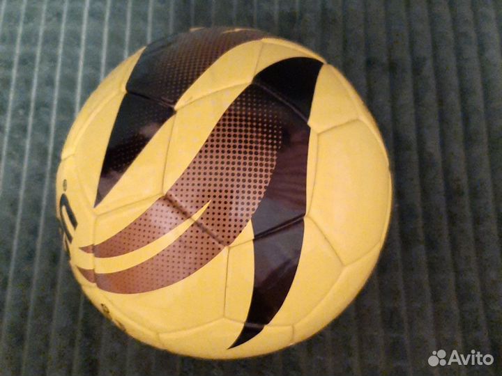 Футбольный мяч футзальный