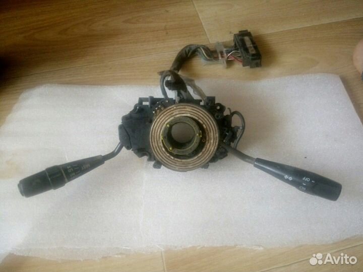 Блок подрулевых переключателей