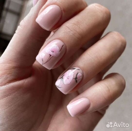 Маникюр и педикюр