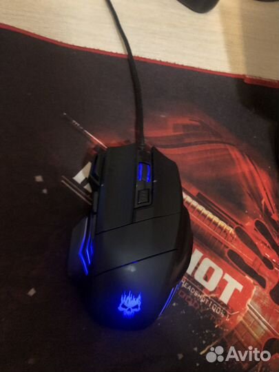 Игровая клавиатура и мышь