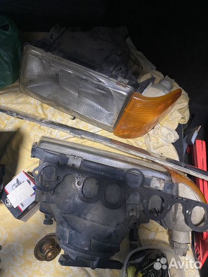 Фары Audi 100 c3