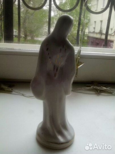 Статуэтка 