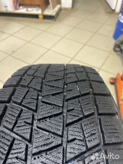 Bridgestone Blizzak DM-V1 225/65 R17