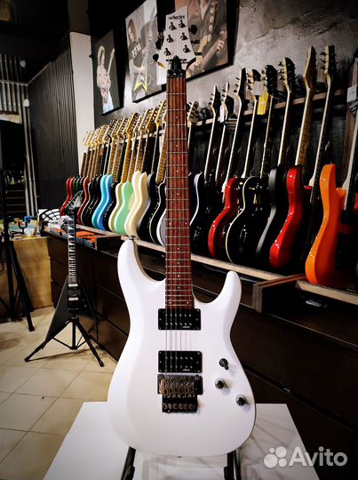 Электрогитара Schecter C-6 FR Deluxe, белая