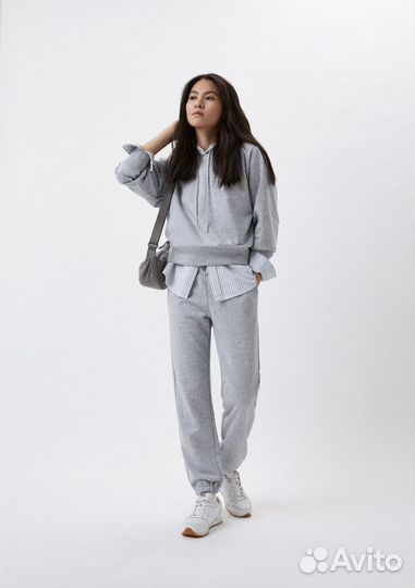 Спортивный костюм женский uniqlo L