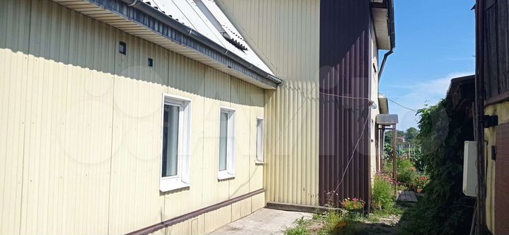 Дом 160 м² на участке 6 сот.