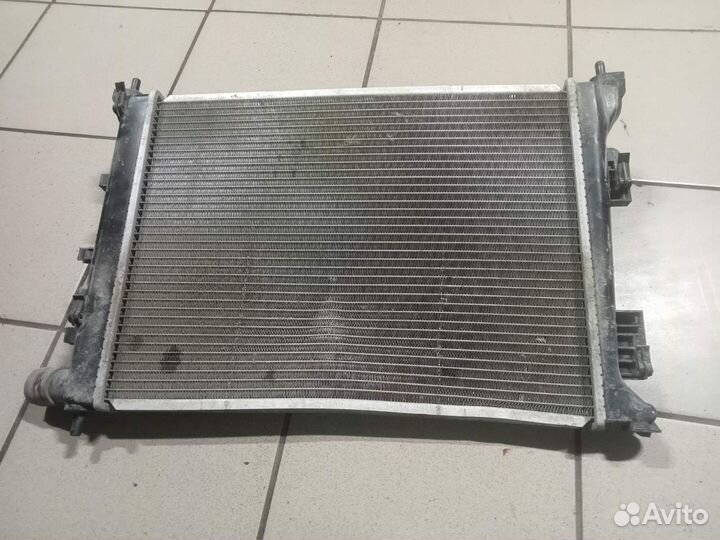Радиатор охлаждения двигателя Хендай Солярис