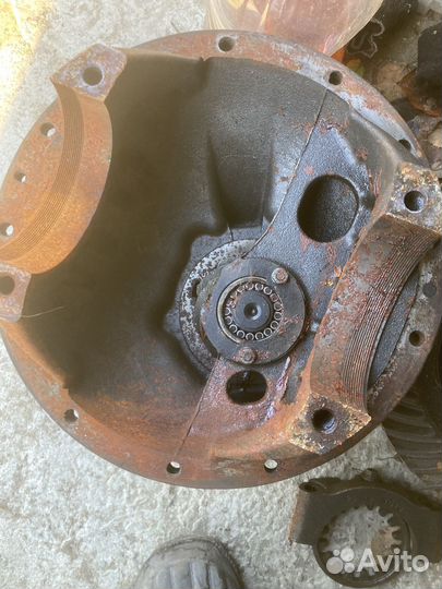 Продам редуктор isuzu elf на запчасти