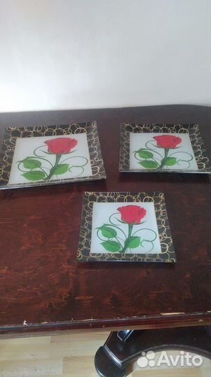 Набор тарелок