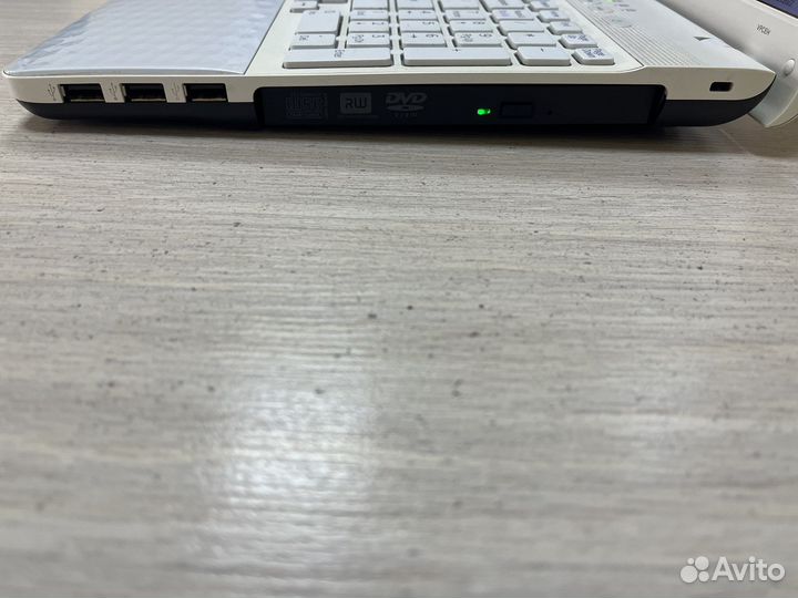 Ноутбук Sony Vaio PCG-71912V