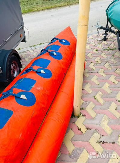 Надувной водный банан и пуля