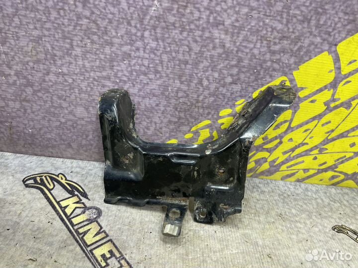 Кронштейн крепления аккумулятора акб Теана J32