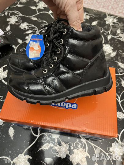 Ботинки демисезонные для девочки 29 новые