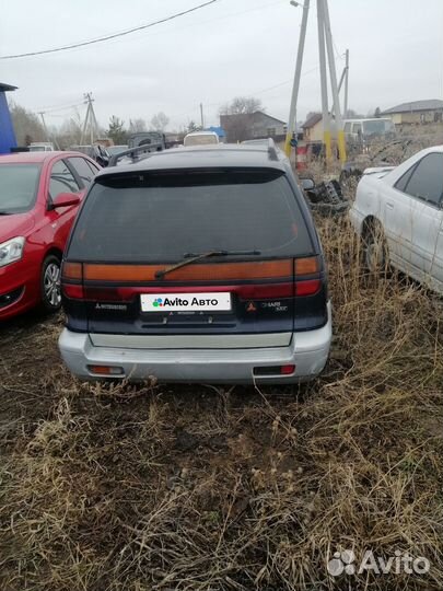 Mitsubishi Chariot 2.0 AT, 1995, битый, 299 999 км