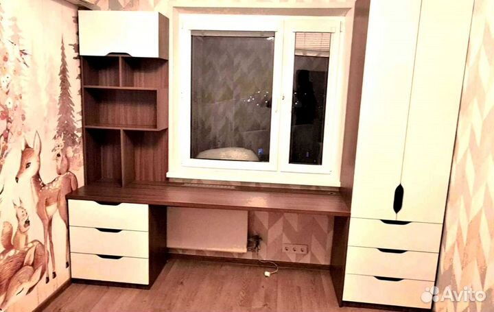 Рабочая зона у окна